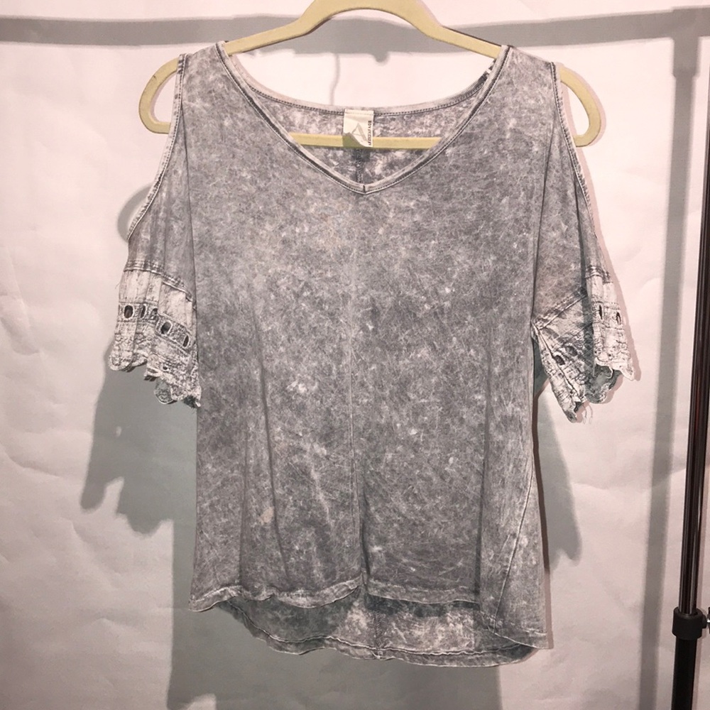 Cold shoulder top